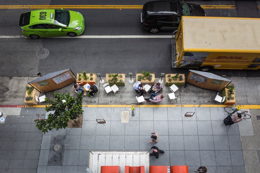 Gluren bij de buren: vijf voorbeelden hoe terrasvlonders het straatbeeld leuker maken
